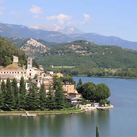 Appartamento Lada Casavacanze Terni